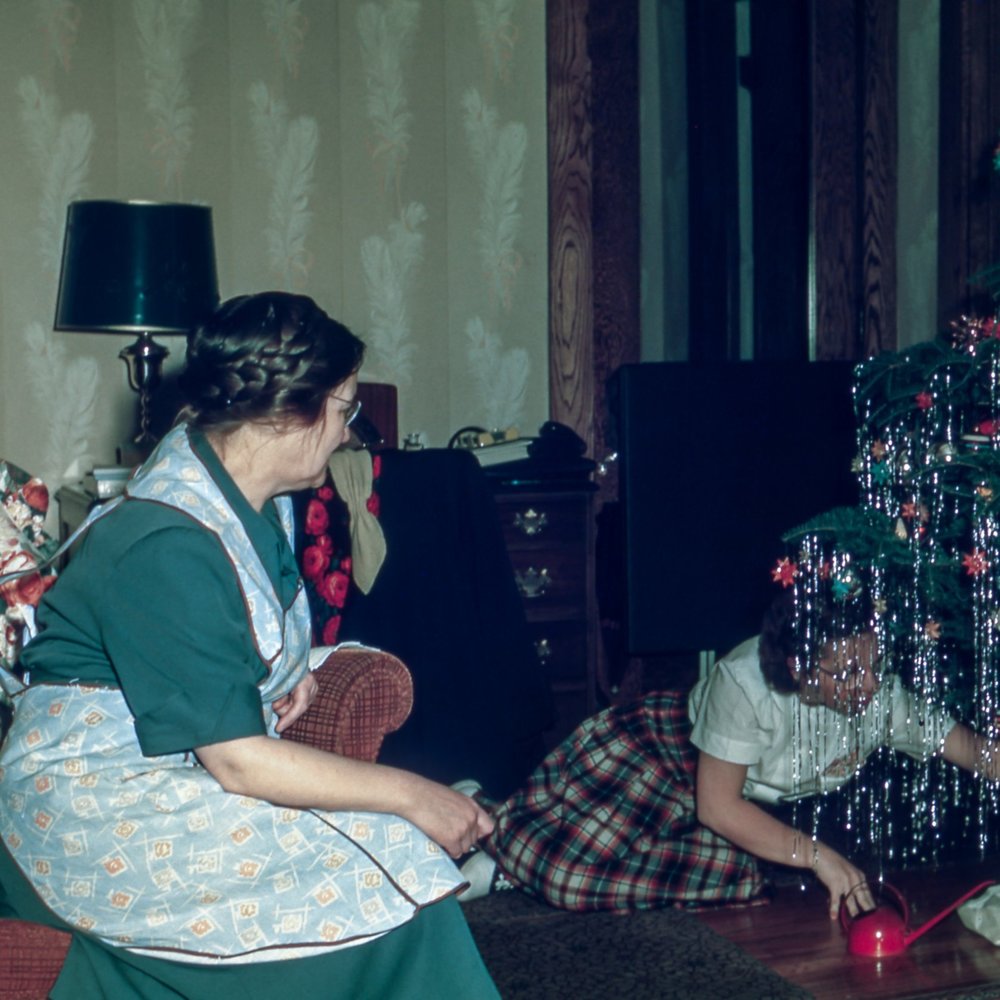 13 Things Your Plus Size Guests Want You to Know This Holiday Season